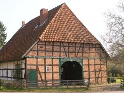 Einer der vielen Ortsteil mit Fachwerk im Neustädter Land